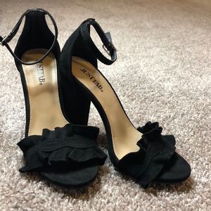 Black sandal heels